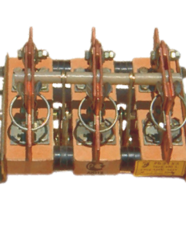 three-pole circuit breakers series RB, with bladed contacts